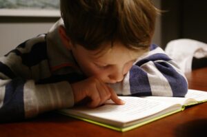 Read more about the article Wie Kinder das Lesen üben und lernen können