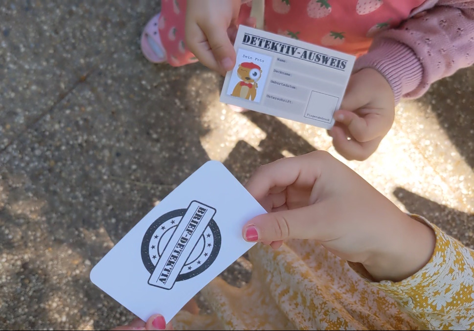 Kinder mit Ausweisen